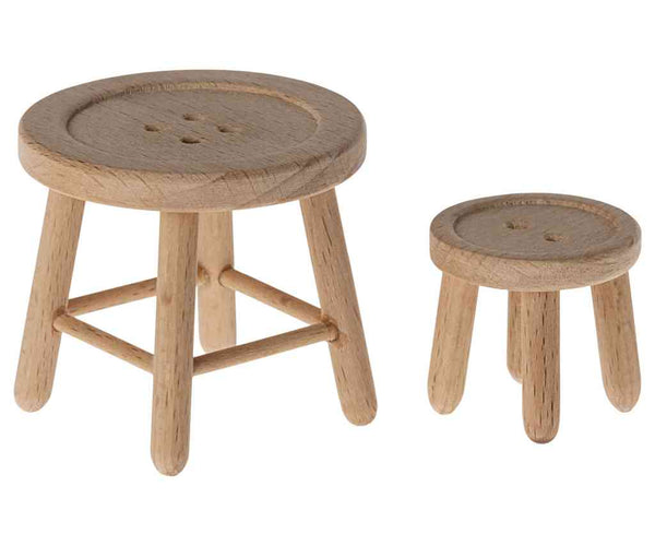 Maileg Tisch und Hocker Set für Mäuse Puppenhausmöbel alles erhältlich bei www.luiseundfritz.de